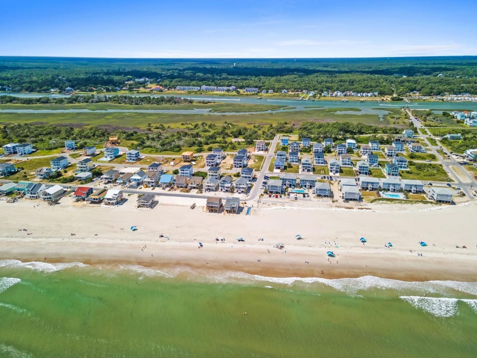 We Go Beach by Pier 42 Vacations House in Ocean Isle Beach
