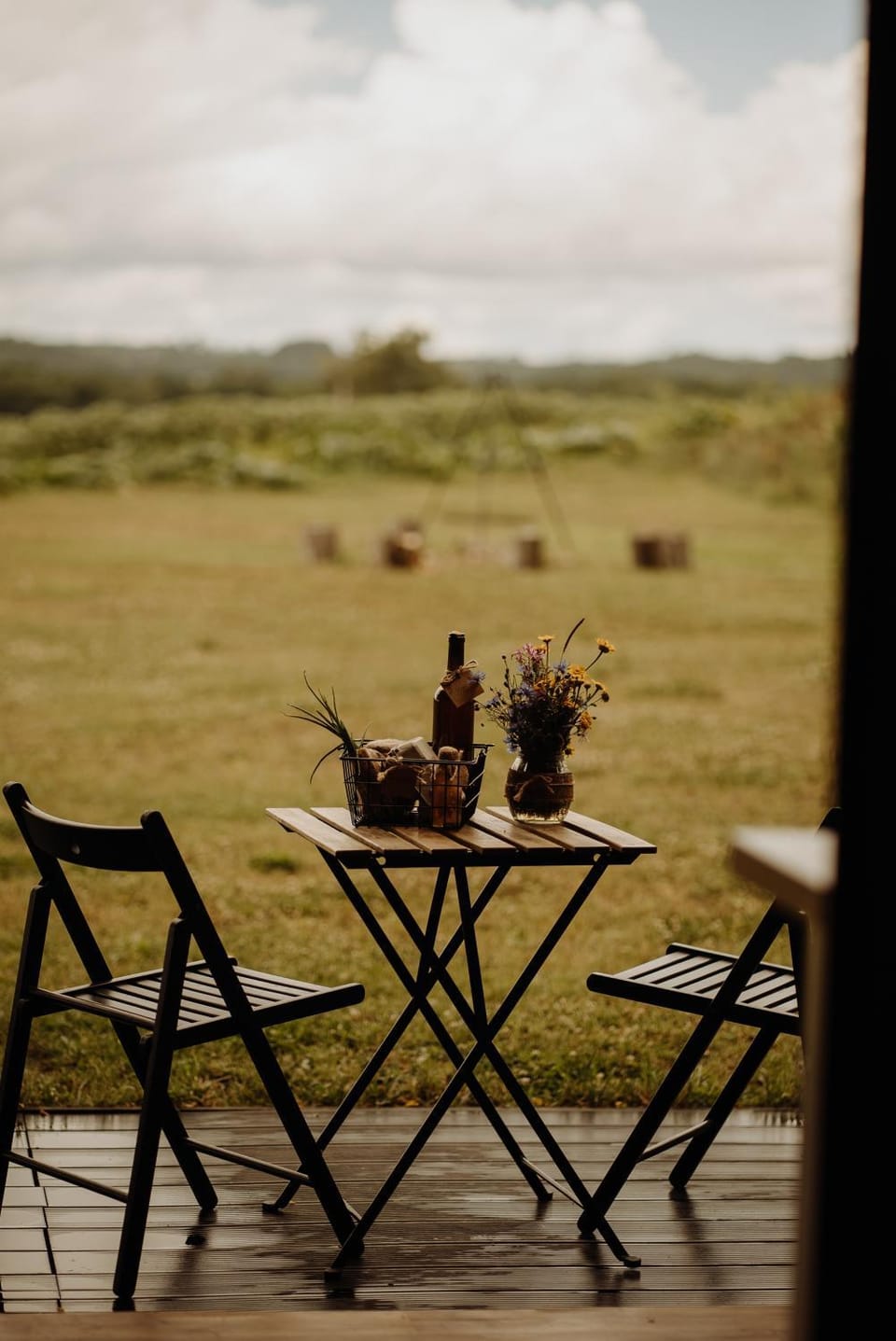 Day, Natural landscape, Garden, Dining area