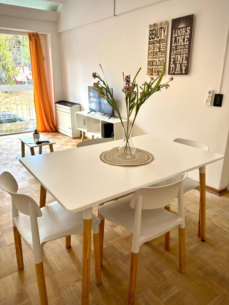 Living room, Seating area, Dining area