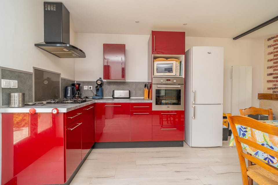Kitchen or kitchenette, kitchen, kitchen
