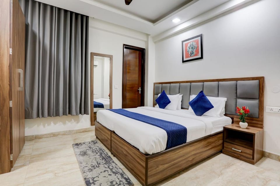 Bed, Photo of the whole room, Bedroom, wardrobe