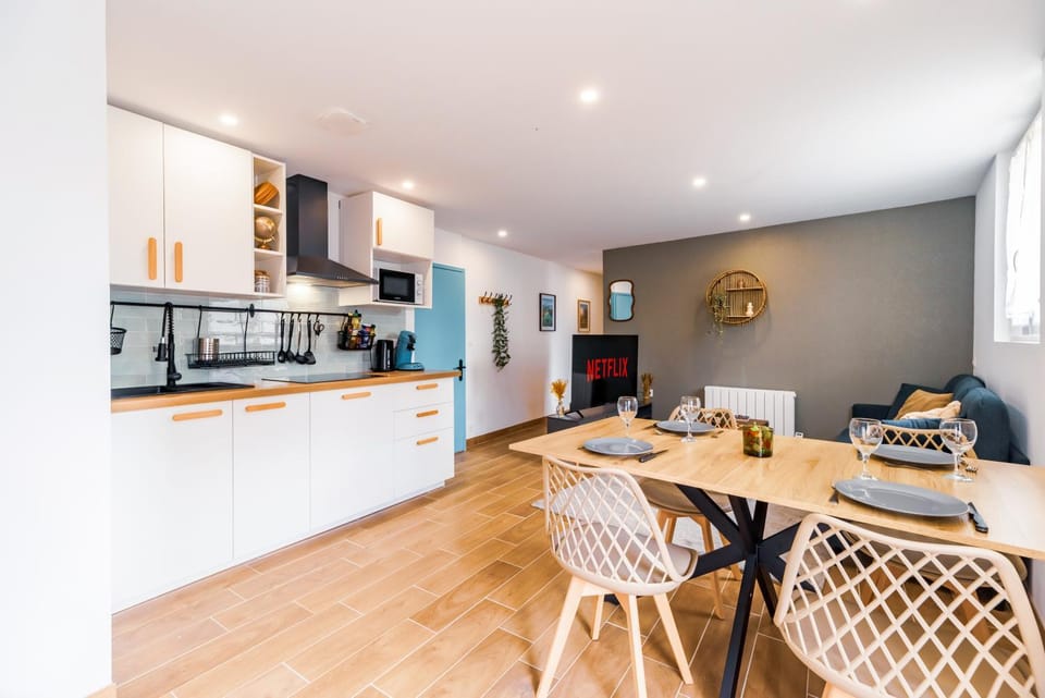 Le Lumineux 3 chambres-Parking-Centre Apartment in Brittany