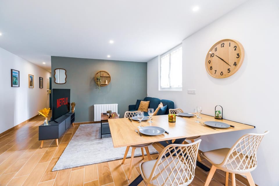 Le Lumineux 3 chambres-Parking-Centre Apartment in Brittany