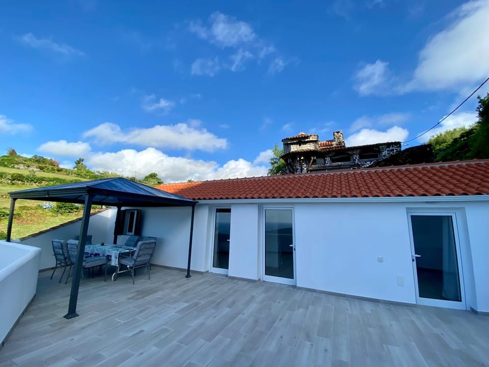 Patio, View (from property/room), Balcony/Terrace