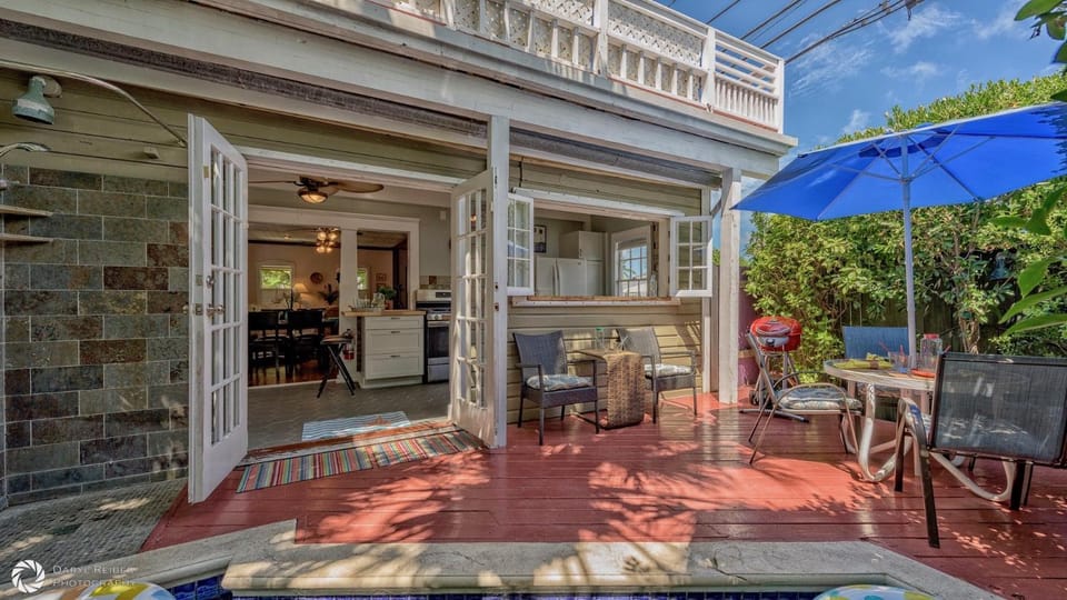 Puerta Coralina by Last Key Realty House in Key West
