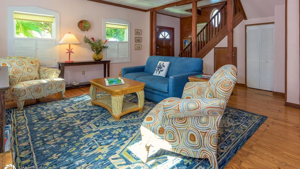 Puerta Coralina by Last Key Realty House in Key West