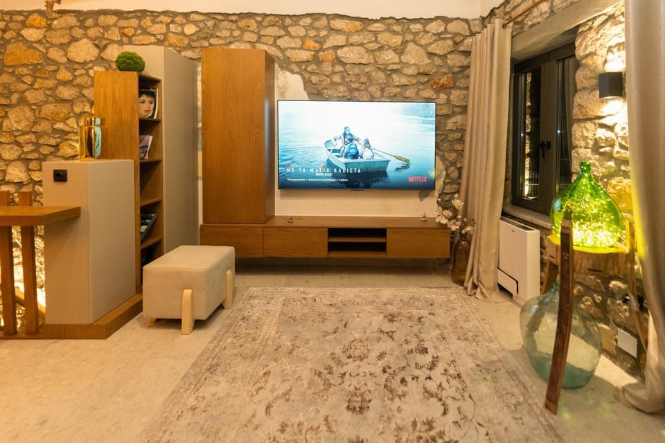 Winehouse Mouzaki-Ροδίτης Apartment in Peloponnese, Western Greece and the Ionian