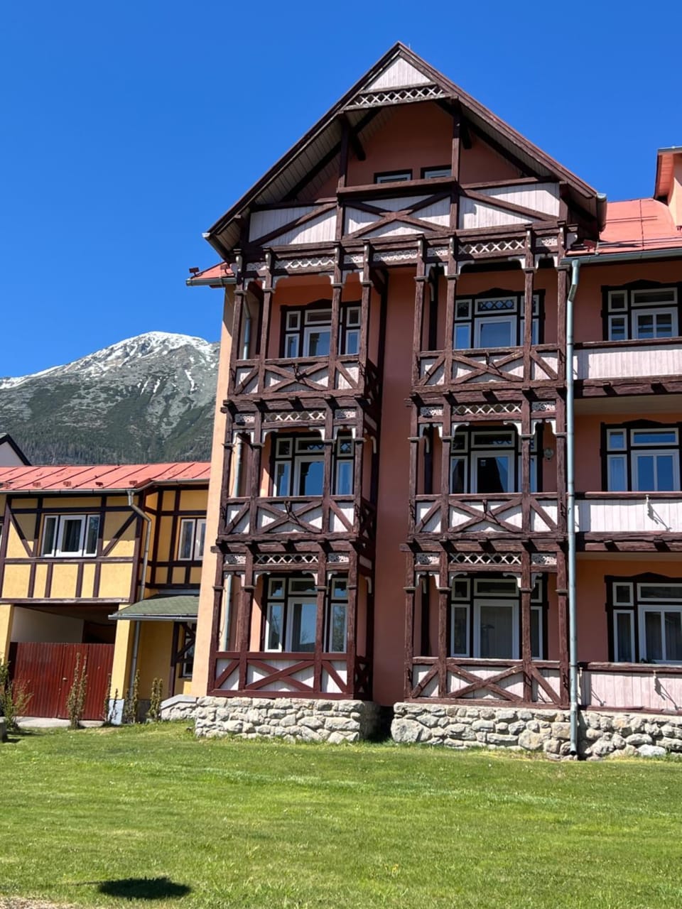 Property building, Mountain view