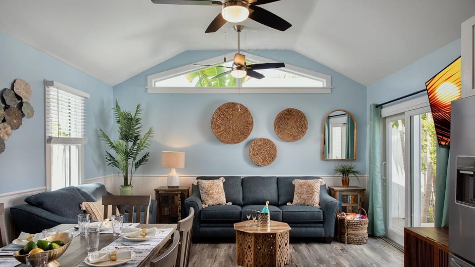 Queen of Louisa by Last Key Realty House in Key West