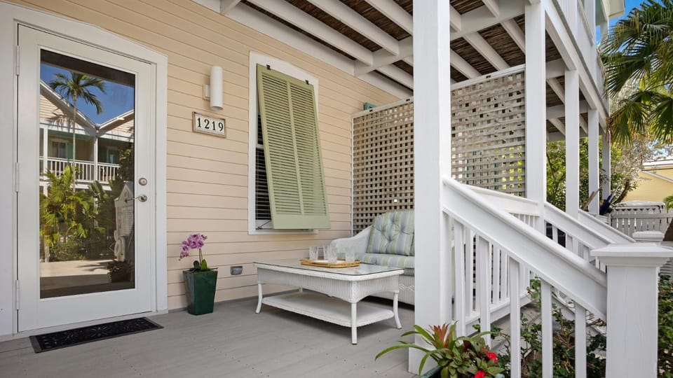 Sea Breeze Villa House in Key West