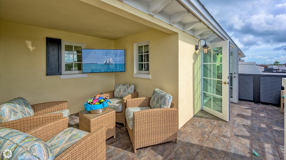 Seaport Sensation by Last Key Realty House in Key West