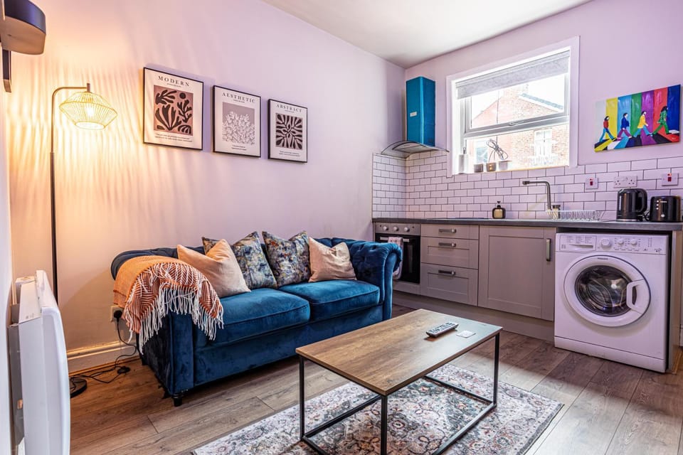 Beautiful Flat - Great Location - Perfect for Long Stays Apartment in Manchester