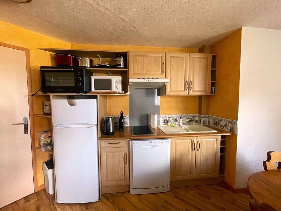 oven, stove, kitchen