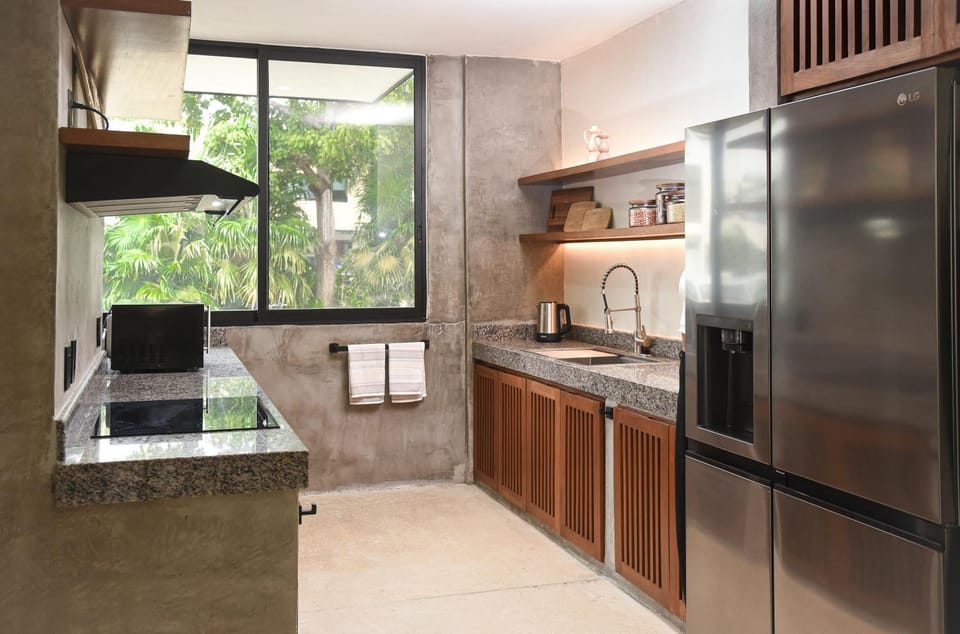 Kitchen or kitchenette, Kitchen or kitchenette, oven, stove