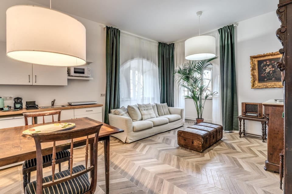 Kitchen or kitchenette, Living room, Dining area