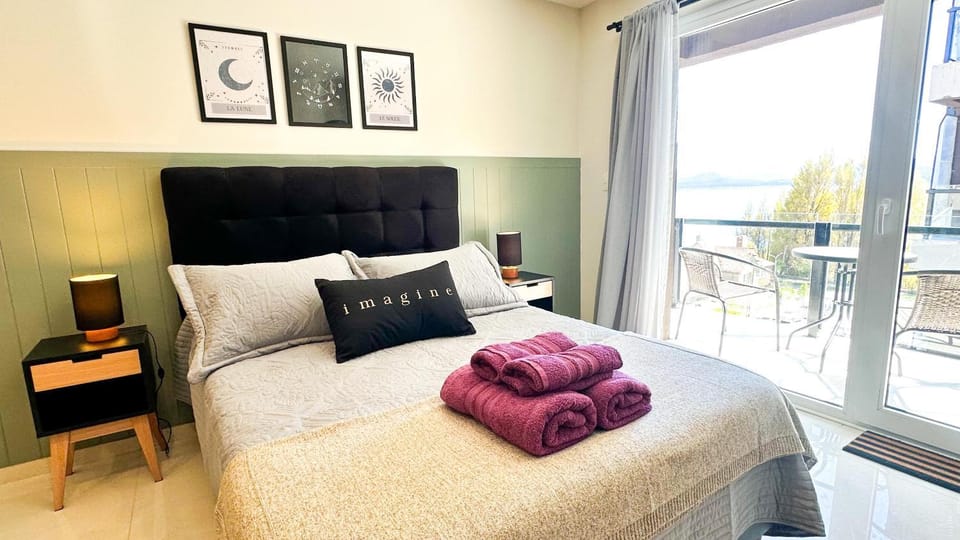 Bed, Balcony/Terrace, Photo of the whole room, Area and facilities, towels