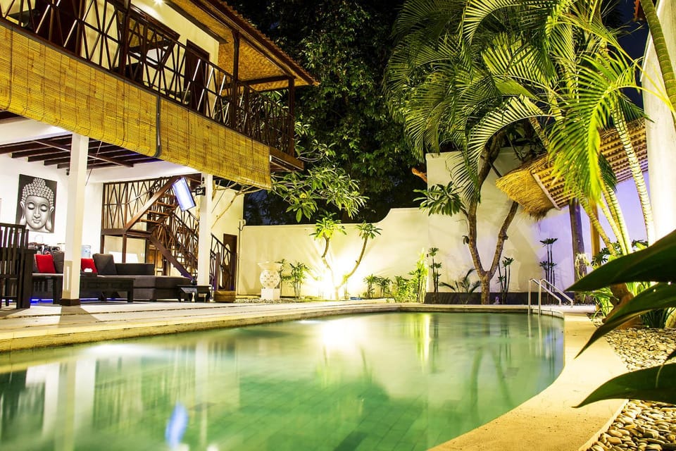Property building, Swimming pool