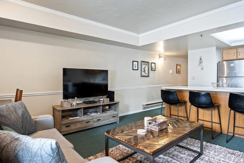 Cozy Gem, 5-minute walk to Park City Mountain Resort and steps away from Main Street Park City Apartment in Park City