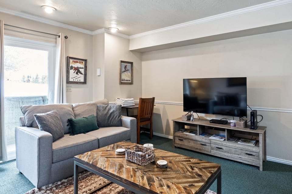 Cozy Gem, 5-minute walk to Park City Mountain Resort and steps away from Main Street Park City Apartment in Park City