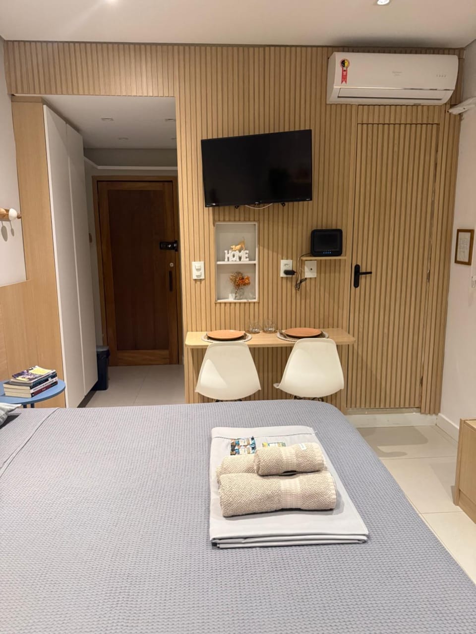 ACONCHEGANTE APARTAMENTO NO LEBLOn Apartment in Rio de Janeiro