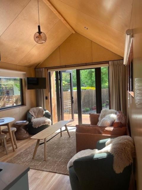 Patio, Living room, Photo of the whole room, Seating area