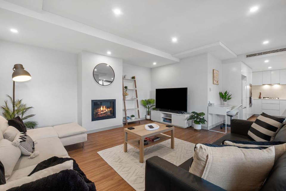 Centrally Located Pymble Apartment Apartment in Sydney