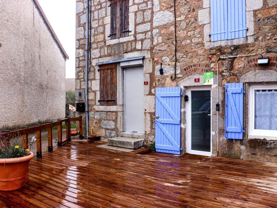 Gîte paisible au cœur de la montagne bourbonnaise, animaux acceptés - FR-1-489-553 House in Auvergne-Rhône-Alpes