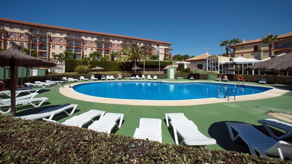 Garden, Swimming pool