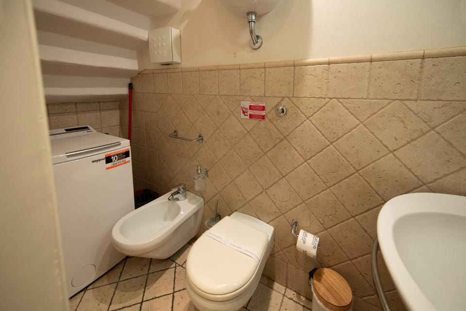 Toilet, Bathroom, bidet