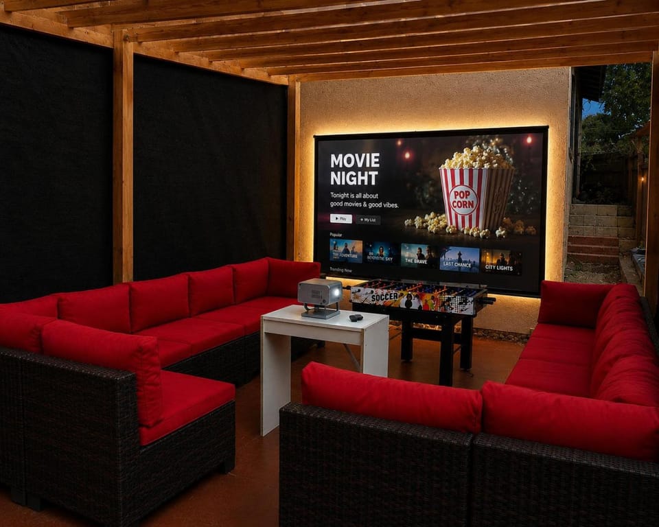 Communal lounge/ TV room, TV and multimedia, Evening entertainment