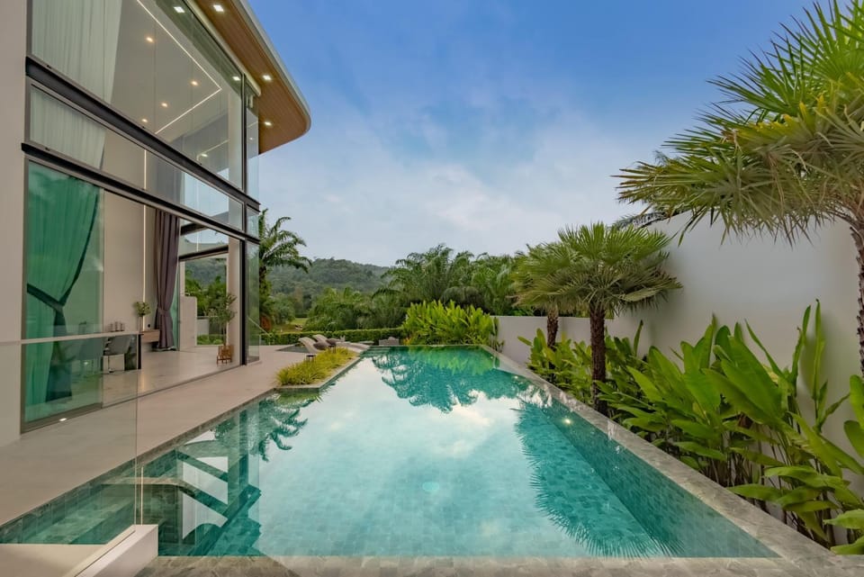 Natural landscape, Garden, Garden view, Mountain view, Swimming pool