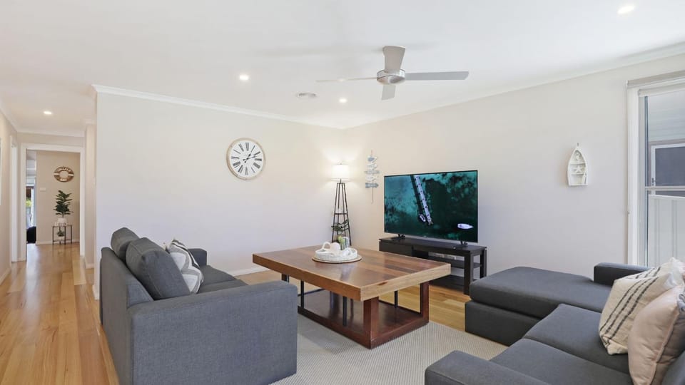 Coastal Bungalow House in Callala Bay