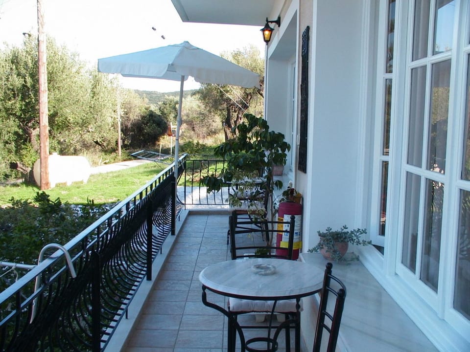 View (from property/room), Balcony/Terrace