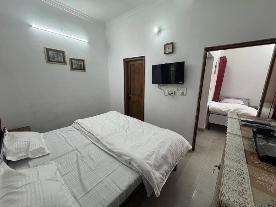 Vagary Indian Homestay Apartment in Dehradun