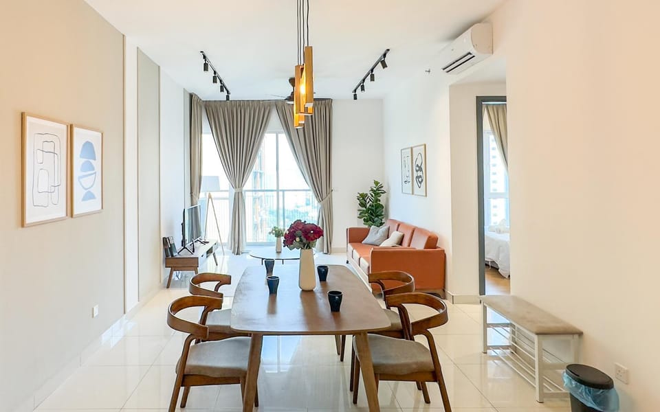 Living room, Dining area