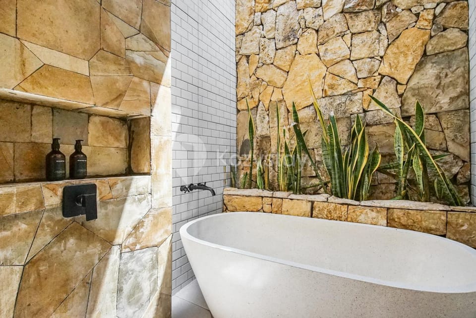 Bathroom, Bath