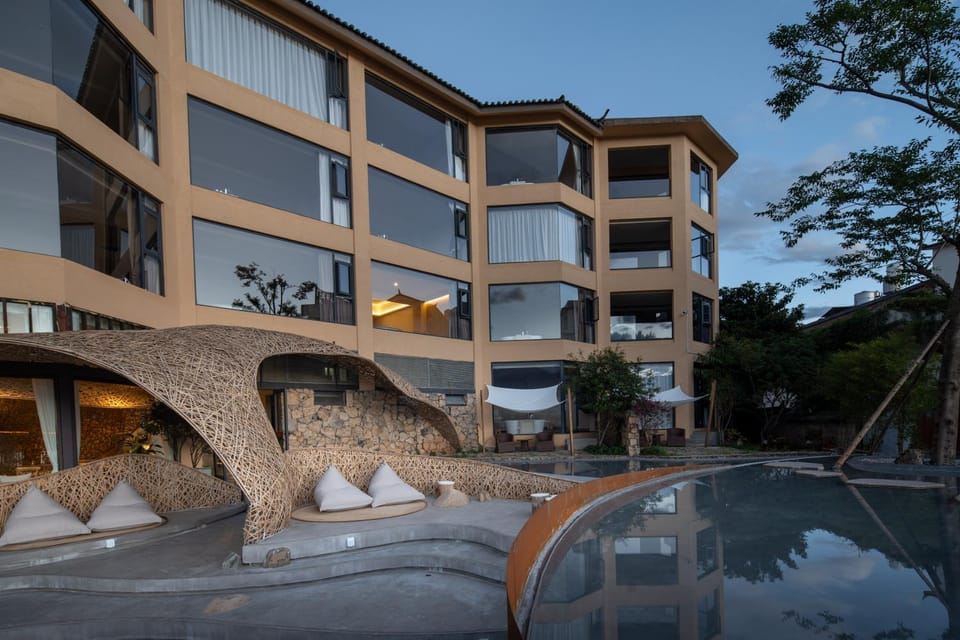 丽江云渡雪山湖景民宿 VENTO Sunlit Golden Peak Lake View Vacation Hotel Vacation rental in China
