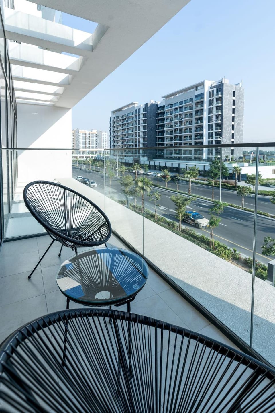 Nasma Luxury Stays - Modern 3-Bedroom Retreat with Stylish Interiors Apartment in Dubai