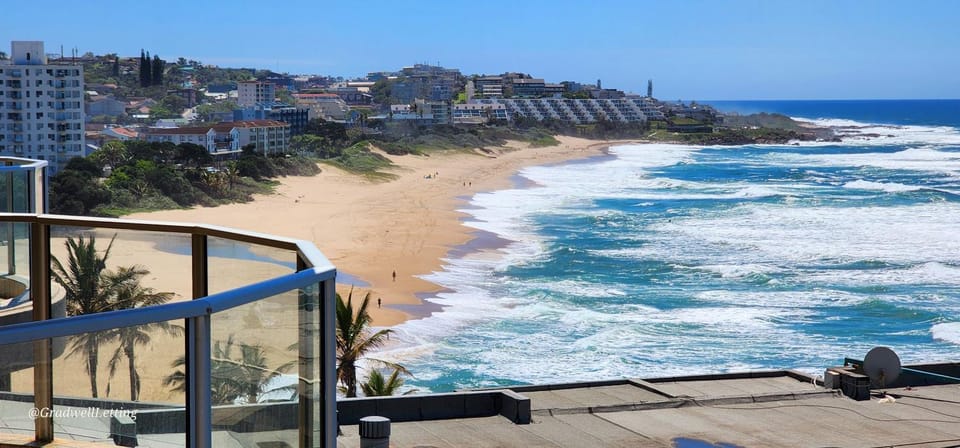 Day, Natural landscape, View (from property/room), Balcony/Terrace, Beach, City view, Sea view