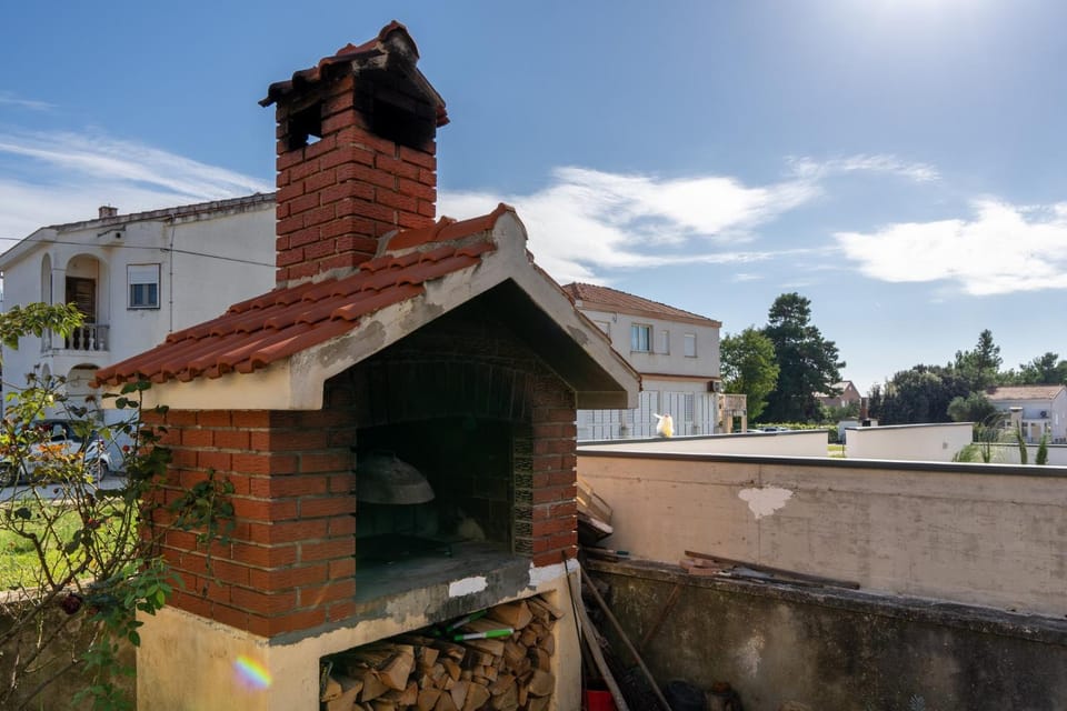Property building, Day
