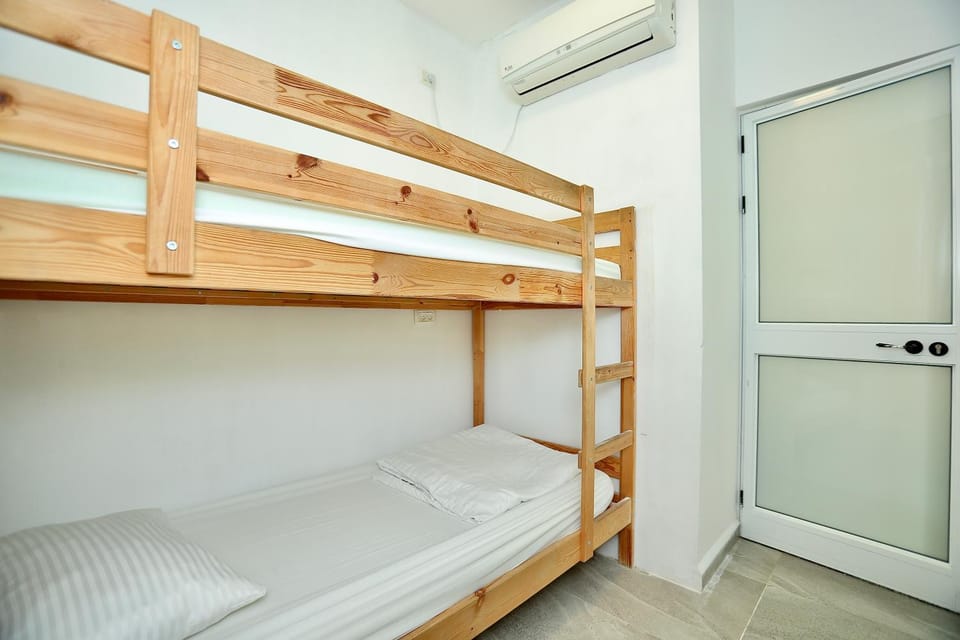 bunk bed
