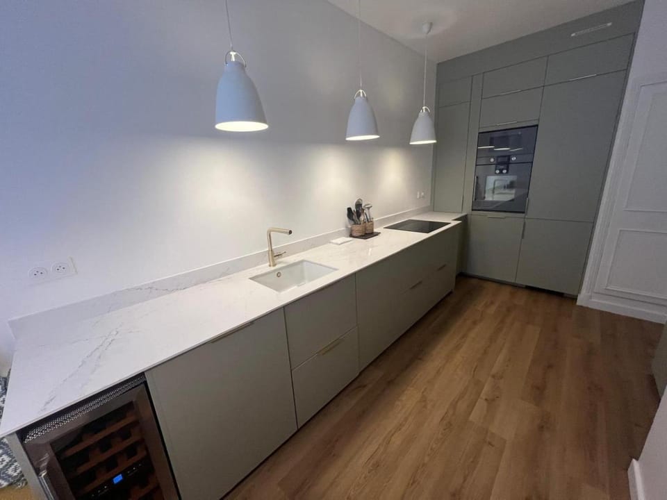 GuestReady - Luxurious Charm near Arc de Triomphe House in Paris