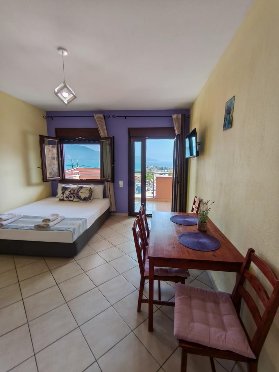 Bed, View (from property/room), Balcony/Terrace, Photo of the whole room, Dining area