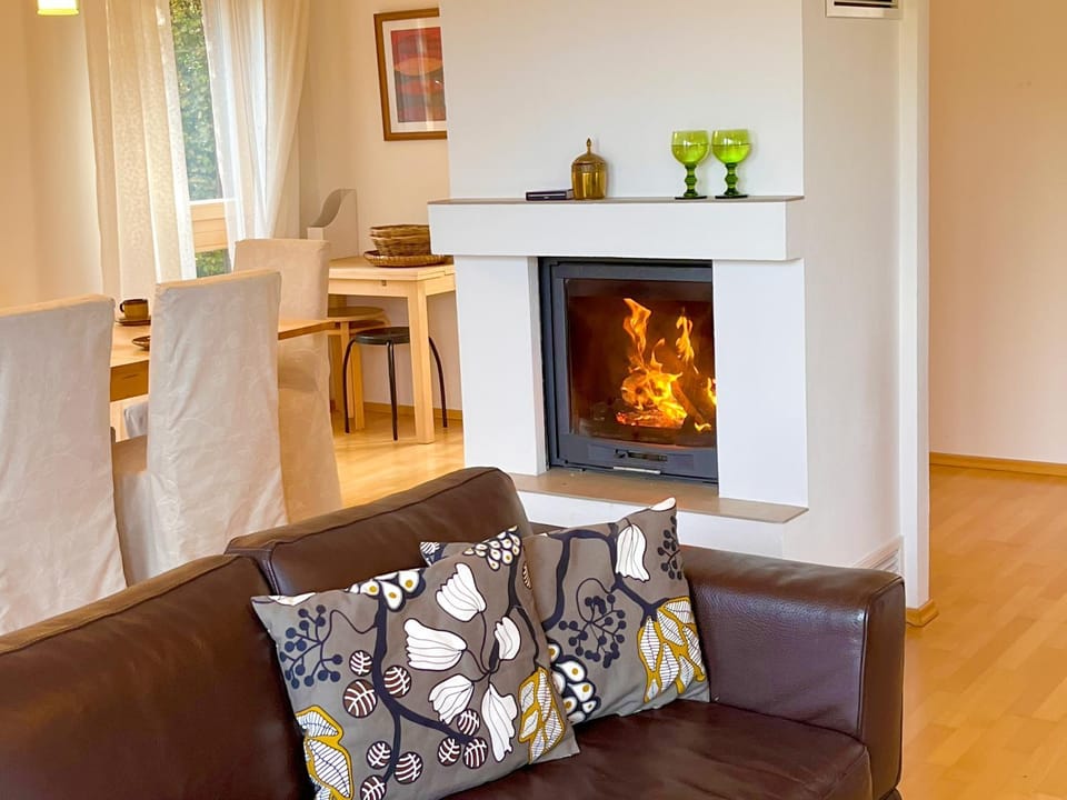 Living room, fireplace