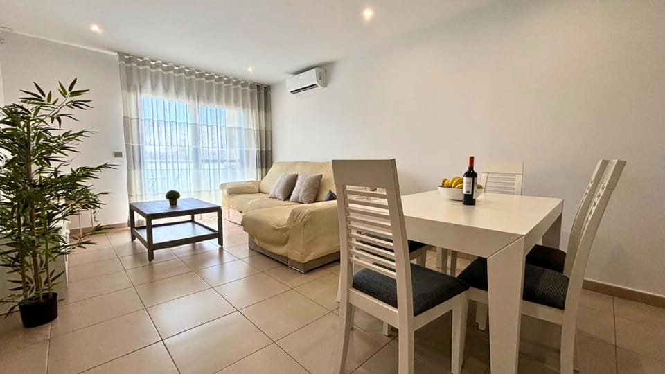 Living room, air conditioner