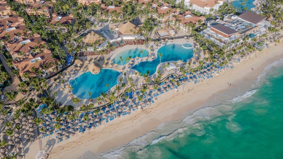 Nearby landmark, Day, Natural landscape, Bird's eye view, Beach, City view, Pool view, Sea view, Swimming pool