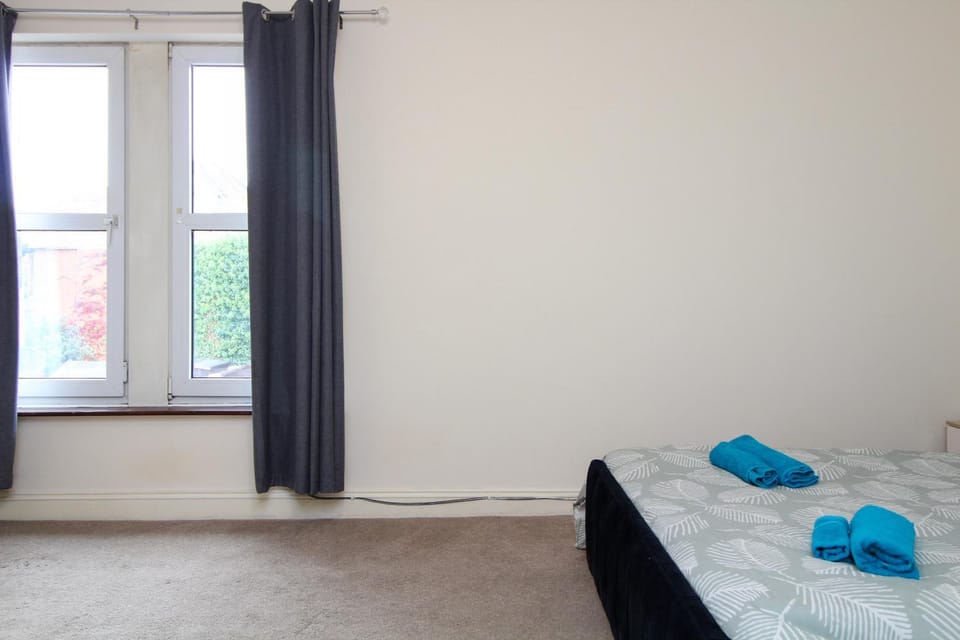 Darwin road guest house 3 Bed and Breakfast in Southampton