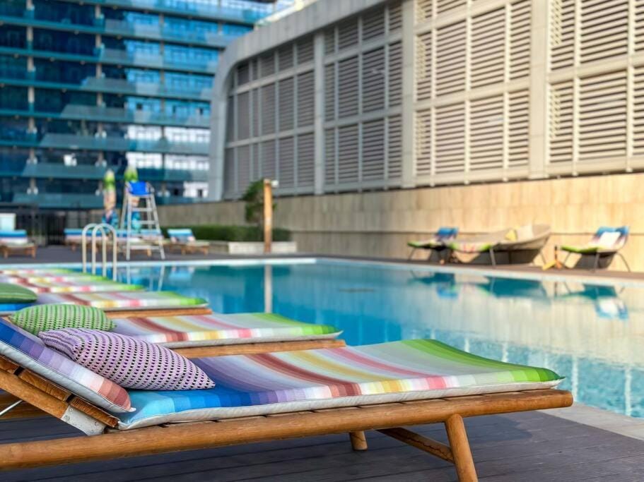 Luxury 1 bedroom Apartment in Urban Oasis by Missoni Apartment in Dubai