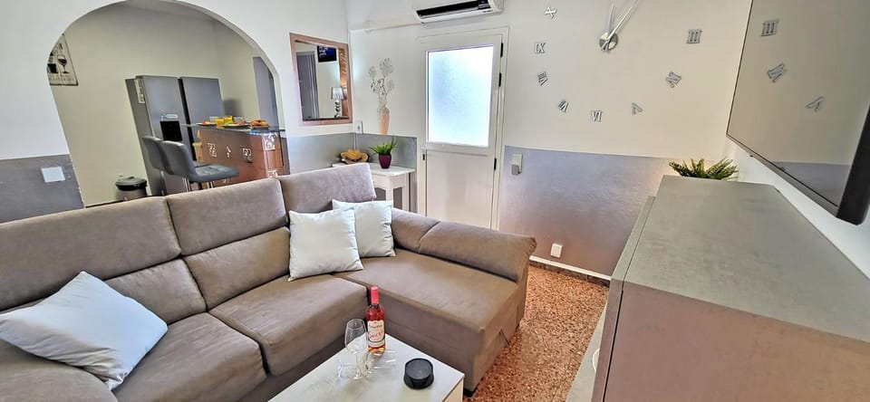 TV and multimedia, Living room, Photo of the whole room, Seating area