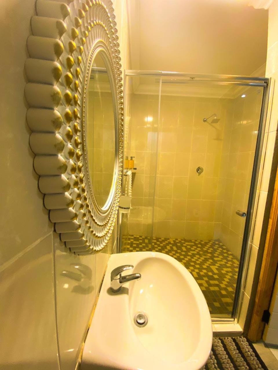 Kwena Guesthouse Bed and Breakfast in South Africa